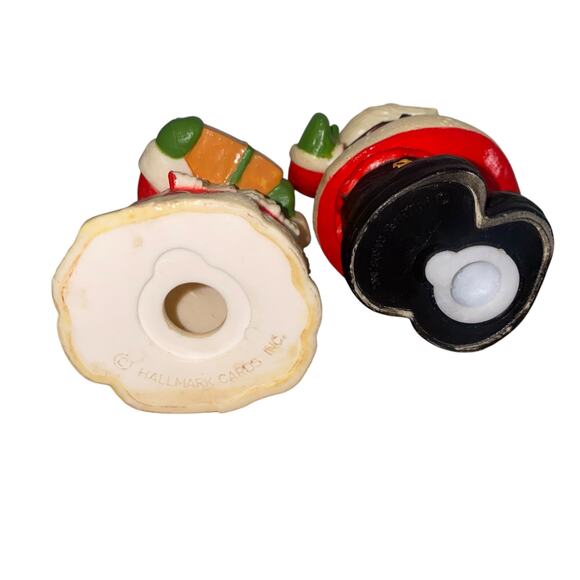 VTG HALLMARK Mr & Mrs SANTA CLAUS Plastic Salt and Pepper Shakers Christmas 70's - Picture 5 of 13